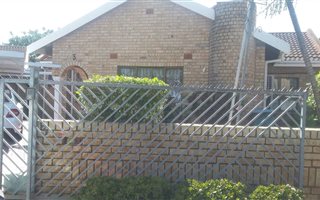3 Bedroom House in Woodview