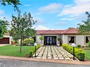 4 Bed House in Dainfern Golf Estate