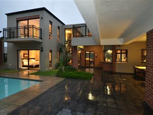 6 Bed House in Princes Grant Golf Estate