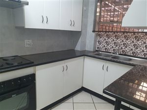 2 Bed Townhouse in Sinoville