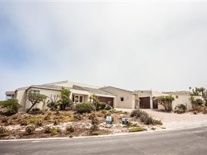 5 Bed House in Blouberg