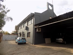 165 m² Office Space in Gezina