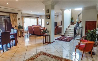 3 Bedroom House in Ebotse Estate