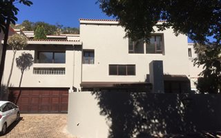 3 Bedroom Apartment in Bedford Park