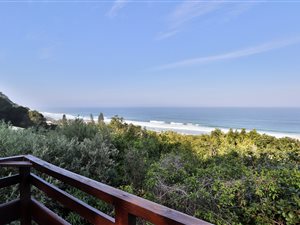 5 Bed House in Keurboomstrand