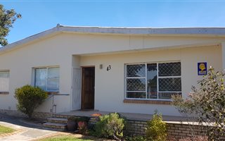 3 Bedroom House in Charlo