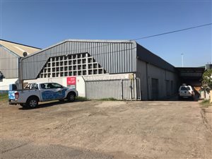 830 m² Industrial space in Phoenix