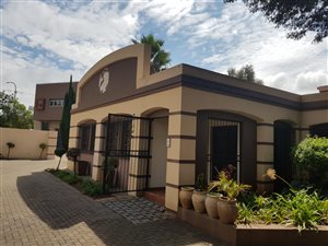 280 m² Commercial space in Doringkloof