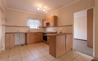 2 Bedroom Apartment in Willow Park Manor