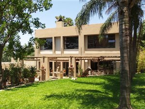 5 Bed House in Waterkloof Heights