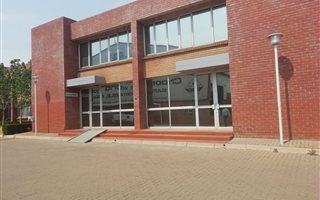2350 m² Commercial space in Hennopspark