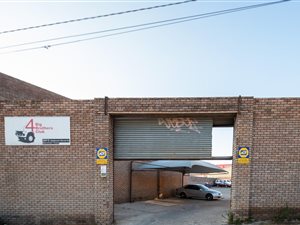1100 m² Commercial space in Westgate