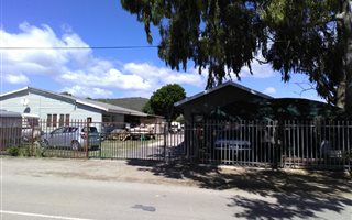 120 m² Commercial space in Klein Brak River