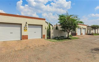 2 Bedroom House in Noordwyk