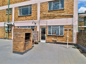2 Bed Apartment in Vanderbijlpark SE