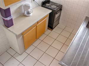 1 Bed Apartment in Weavind Park