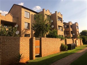 3 Bed Townhouse in Boardwalk Meander
