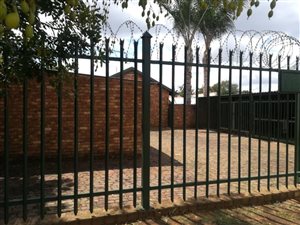 2 Bed Apartment in Booysens
