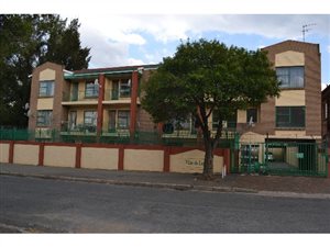2 Bed Apartment in Germiston Central