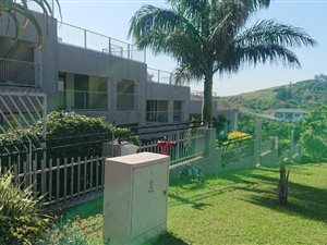 3 Bed Apartment in Tinley Manor and surrounds