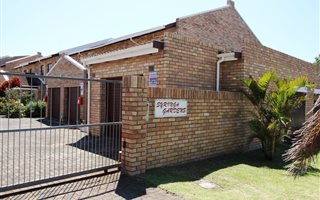 3 Bedroom Townhouse in Bonza Bay
