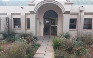 400 m² Office Space in Willows