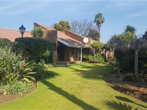 3 Bed House in Edelweiss