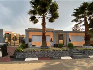 4 Bed House in Orlando East
