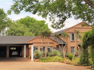 5 Bed House in Derdepoort