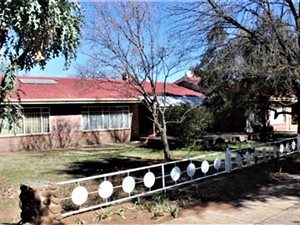 2 ha Smallholding in Mantevrede