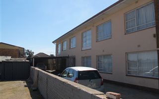 350 m² Commercial space in Forest Hill