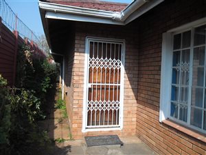 2 Bed Apartment in Hayfields