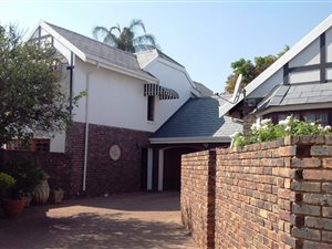 3 Bed Townhouse in Lynnwood Glen
