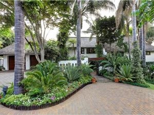 3 Bed House in Waterkloof Heights