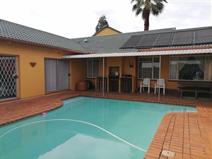 5 Bed House in Krugersrus