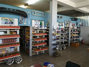 1020 m² Commercial space in Pienaarsdorp