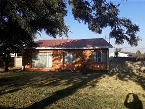 3 Bed House in Van Dyk Park