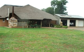 8.6 ha Farm in Houtkop AH