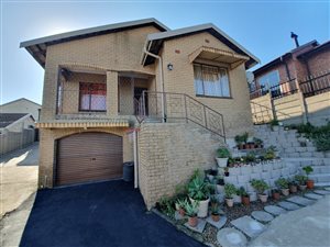 3 Bed House in Orient Heights