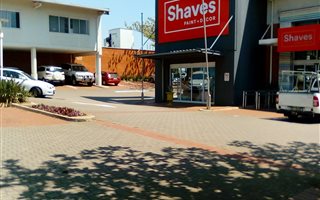 190 m² Retail Space in La Lucia