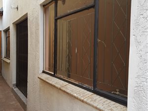 1 Bed Garden Cottage in Leondale