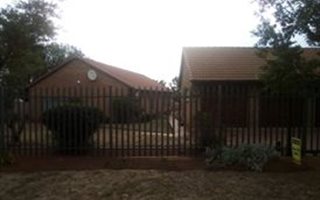 4 Bedroom House in Klipriver