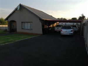 3 Bed House in Marlands