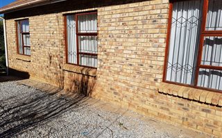 3 Bedroom House in Kingswood