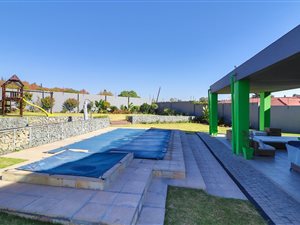 4 Bed House in Alan Manor