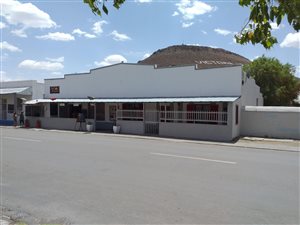 3 Bed House in Victoria West