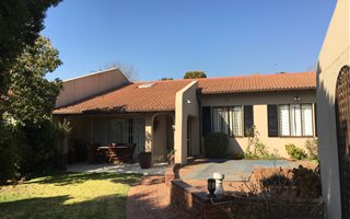 3 Bedroom Simplex in River Club