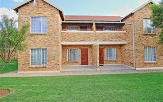 2 Bedroom Apartment in Ruimsig