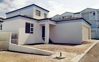 3 Bedroom Cluster in Big Bay