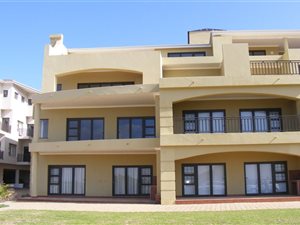 4 Bed Townhouse in Port Alfred